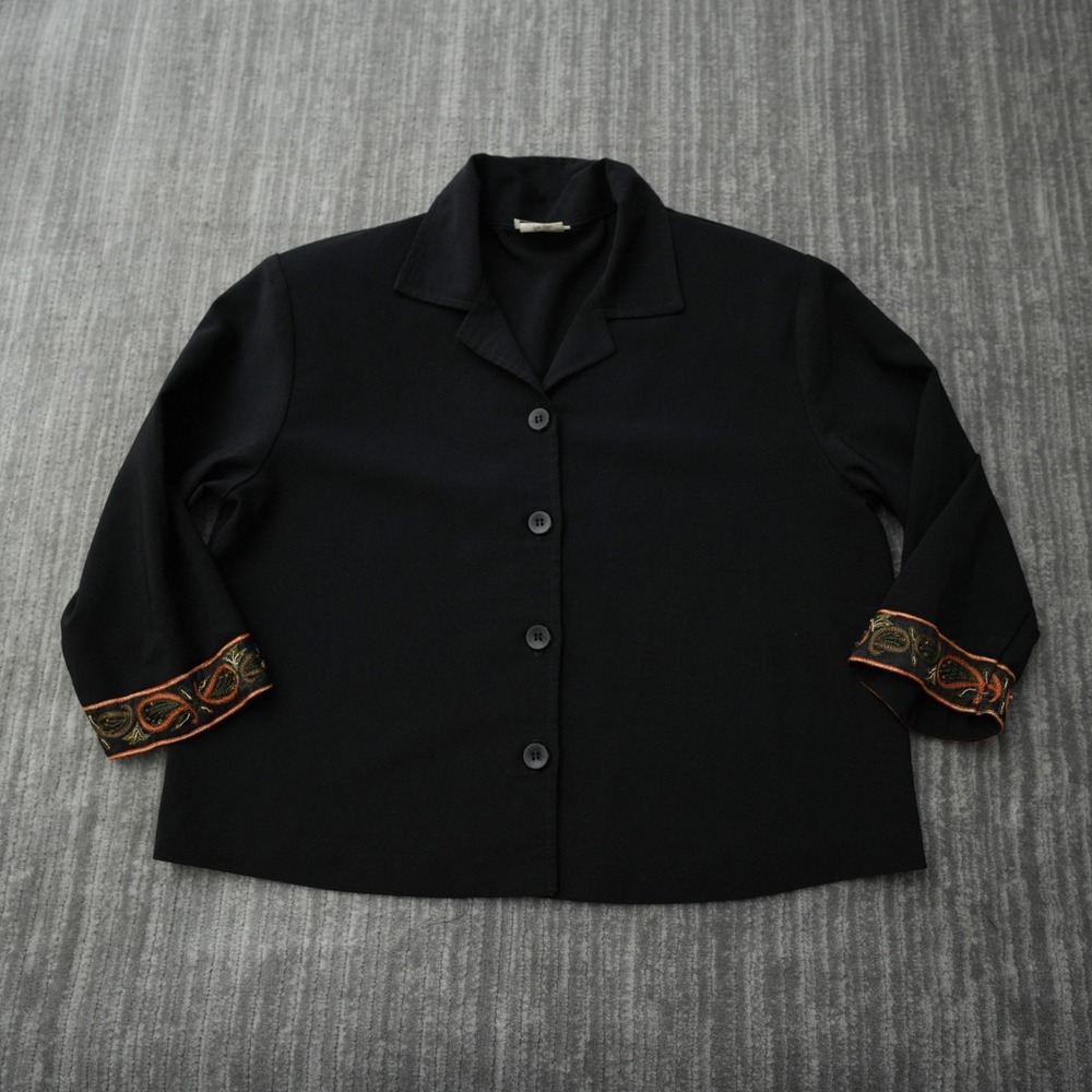 Clio Petites Blazer Women Vintage USA Made Black Embroidered Sleeve Cuffs Medium